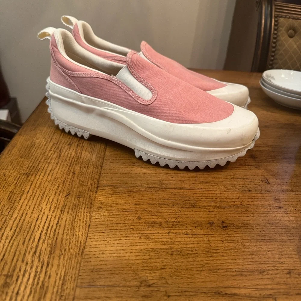Converse Pink Slip-On Platform Sneakers | Unisex - Picture 3 of 9